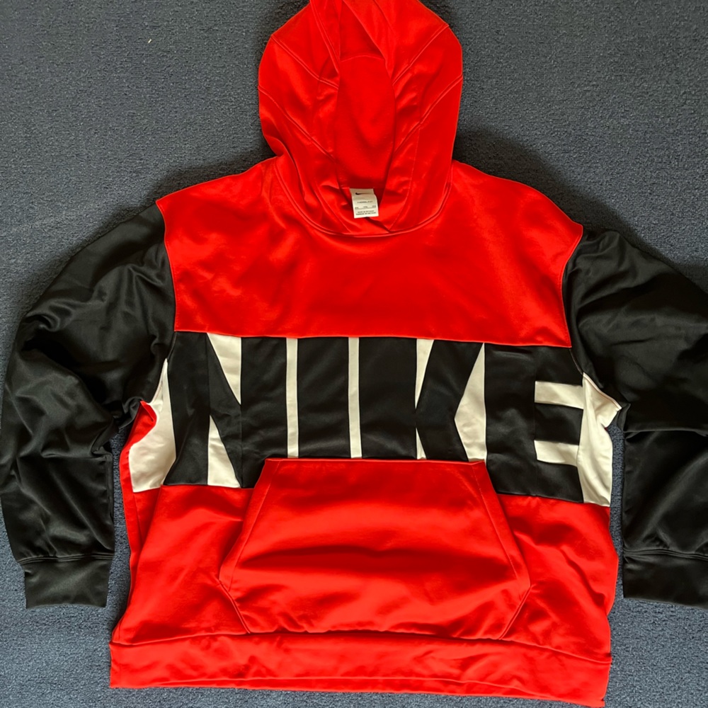 Brand New Mens Nike sweatsuit size XXL!!